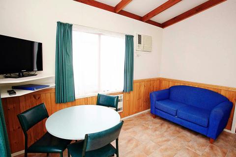 Discovery Parks Standard Holiday Cabin - Sleeps 2