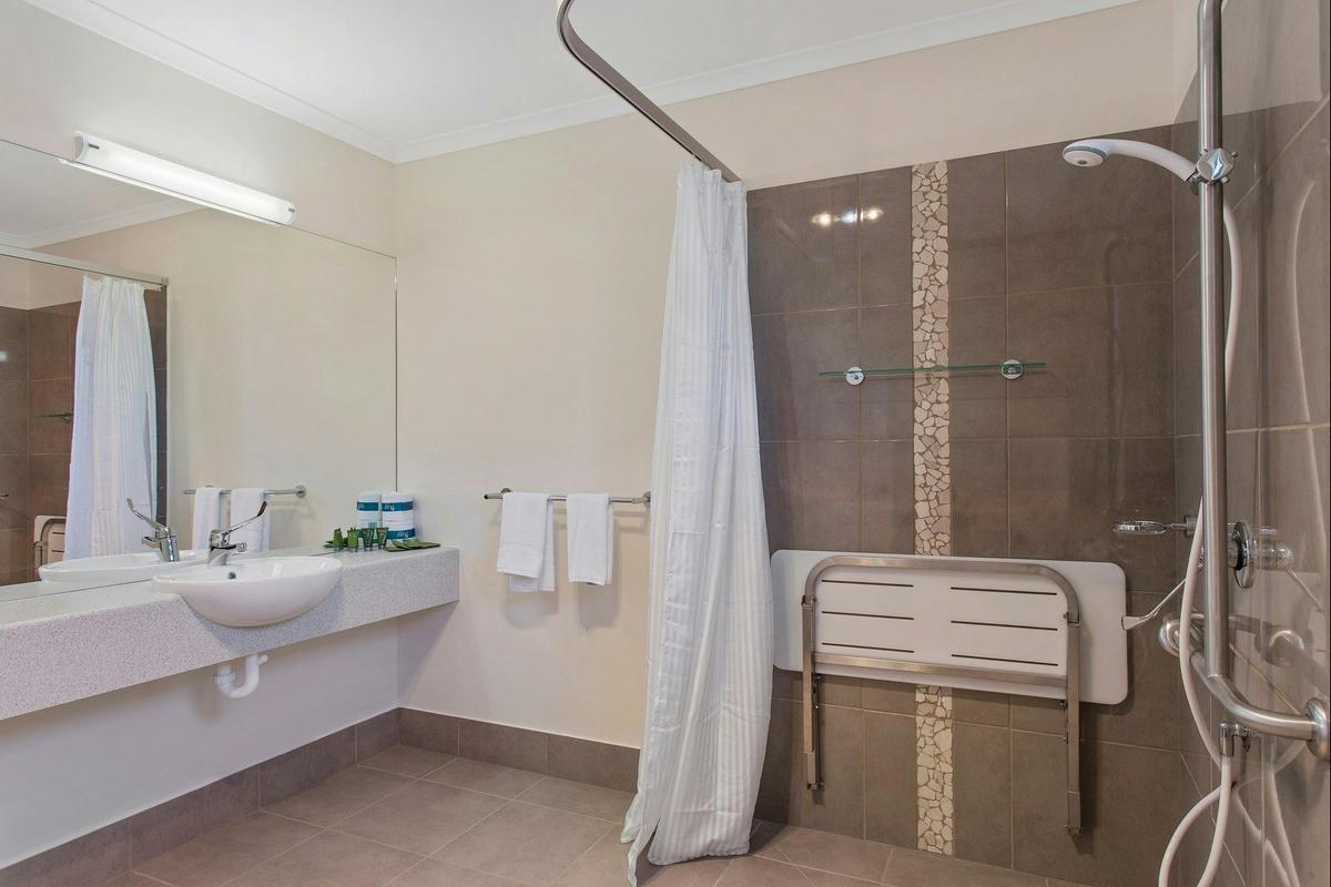 Discovery Parks - Melbourne - Deluxe 3 Bedroom Villa - Disability Access
