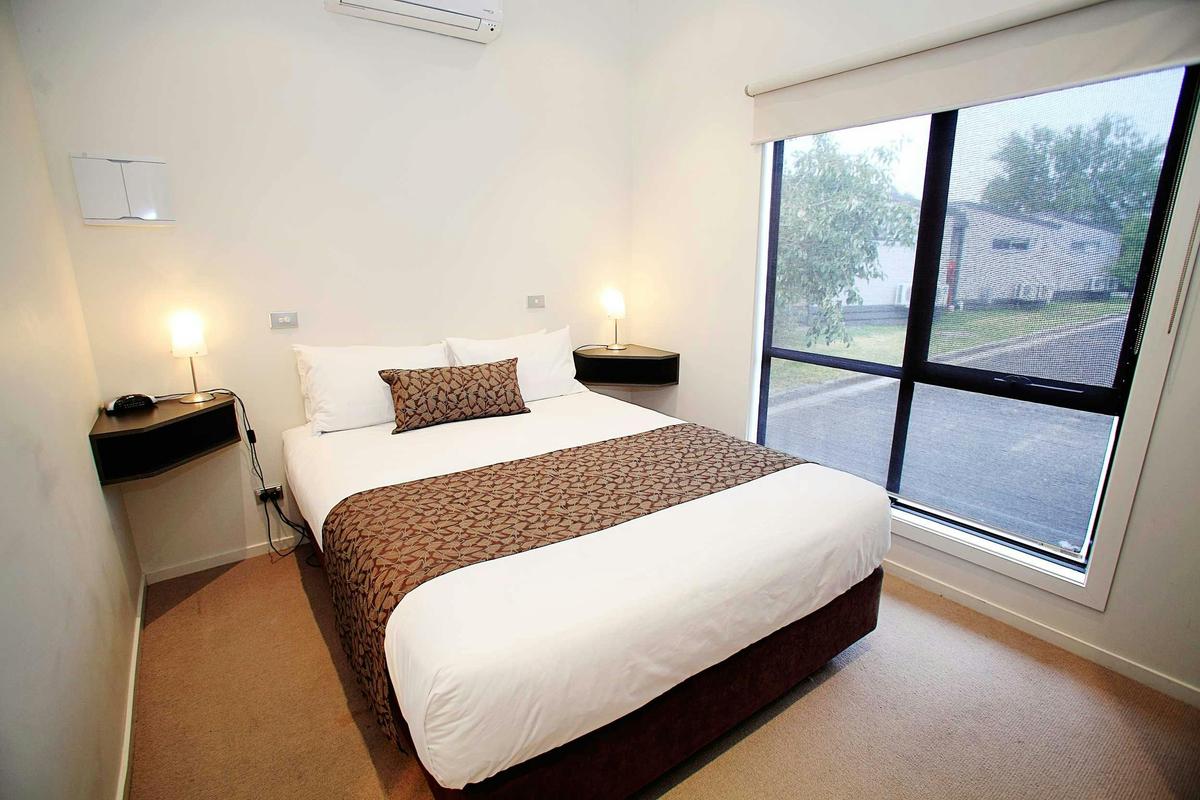 Deluxe Studio Cabin Bedroom