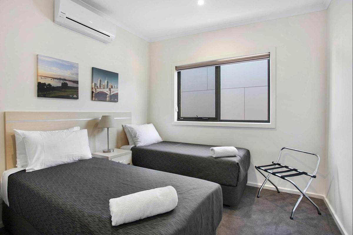 Discovery Parks - Melbourne - Deluxe 3 Bedroom Townhouse