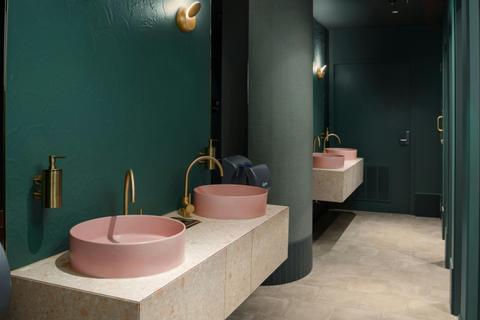 Eva's Restaurant and Bar