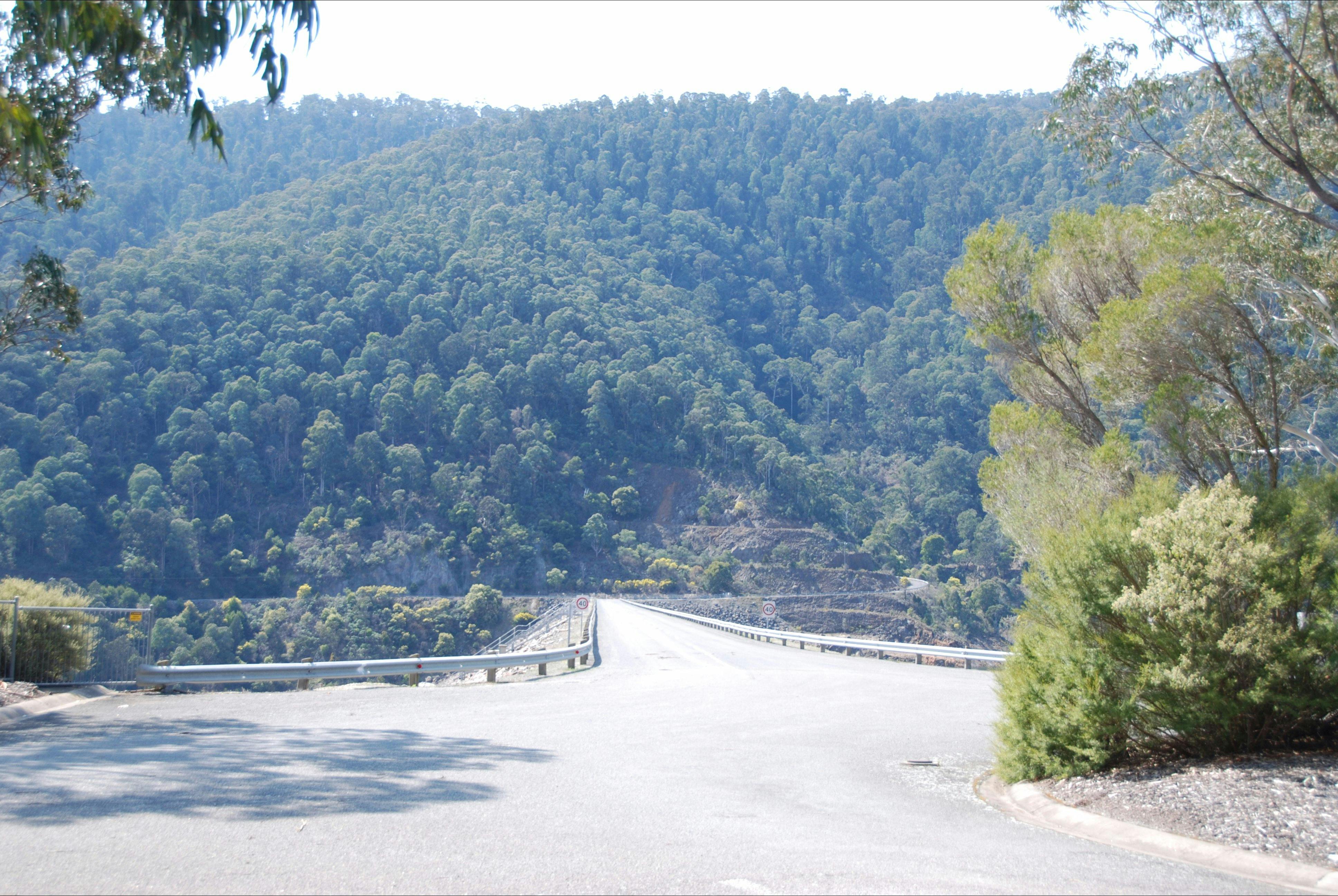 Dartmouth Dam Wall Picnic Area