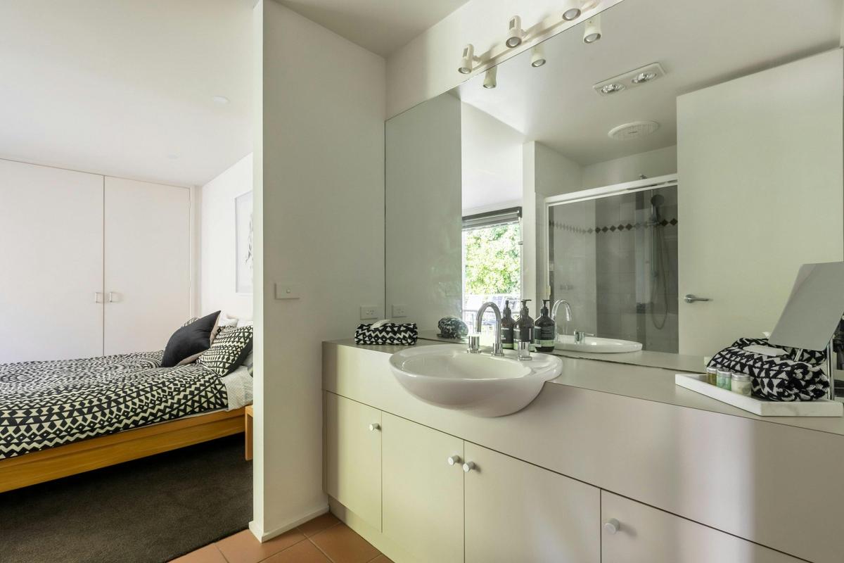 Ensuite to Main Bedroom, Shower with Rain Head