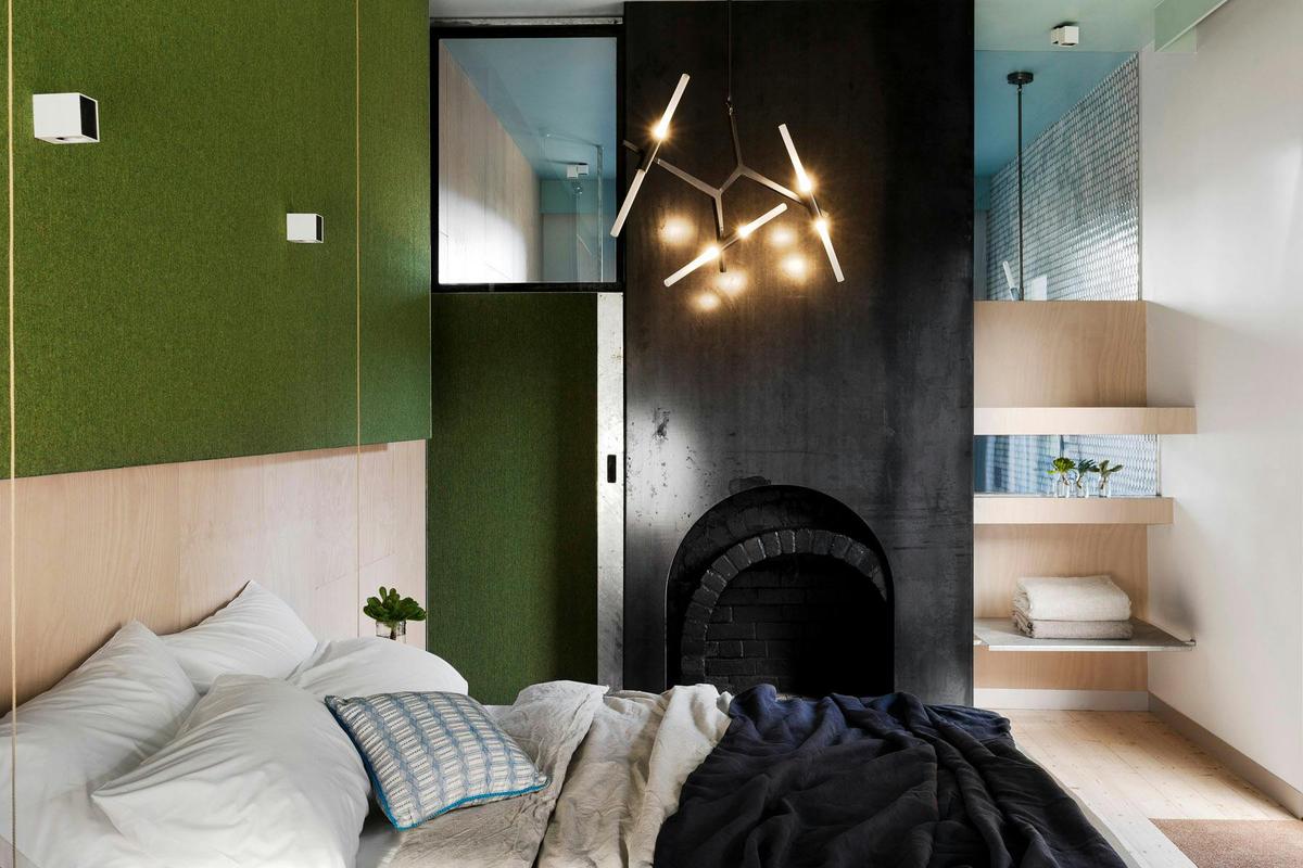 Suite 6 with open fireplace