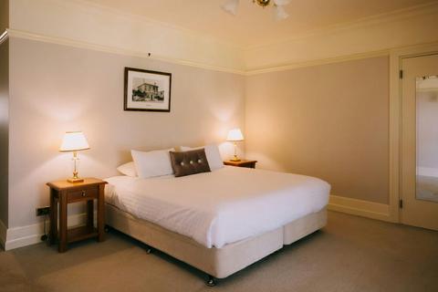 Estate King Room