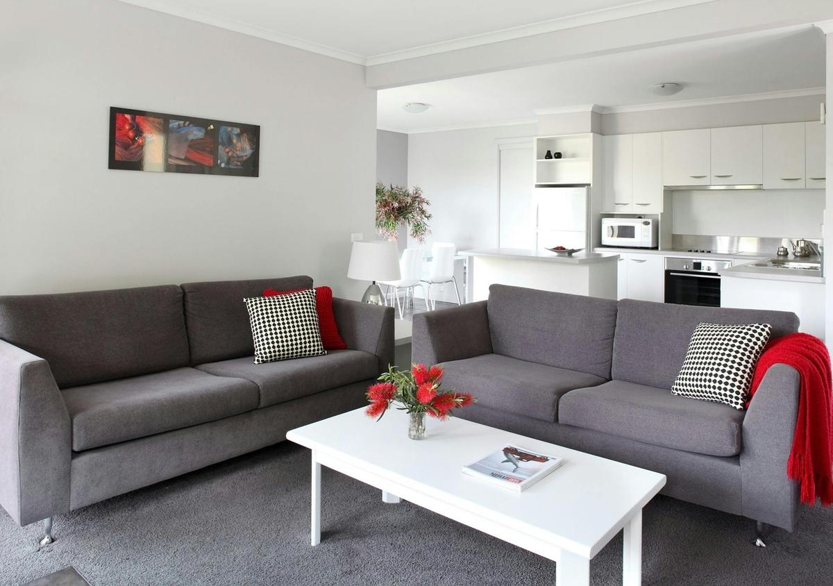 Edgewater Terraces at Metung Lounge