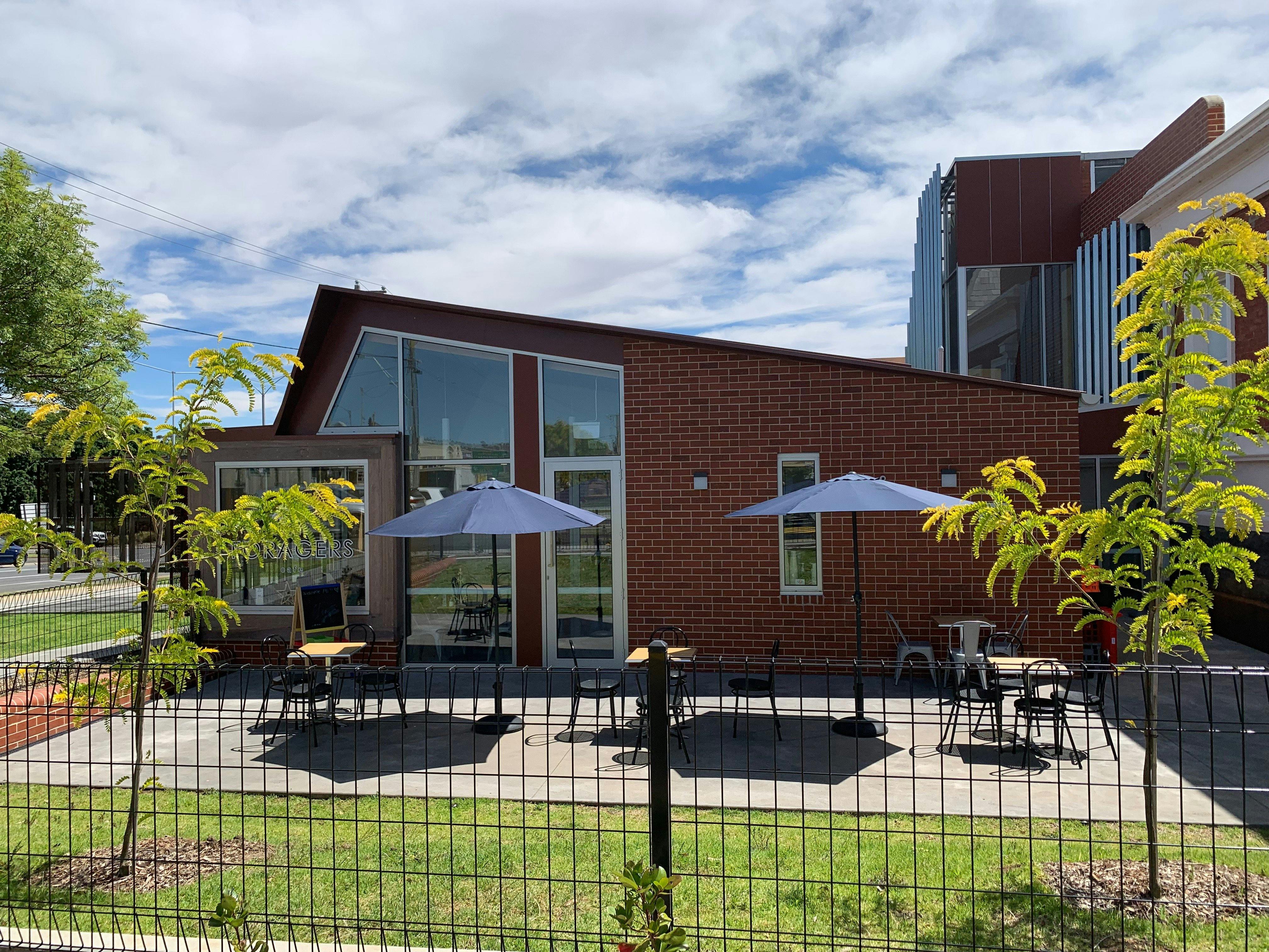 Courtyard area, fully fenced.
