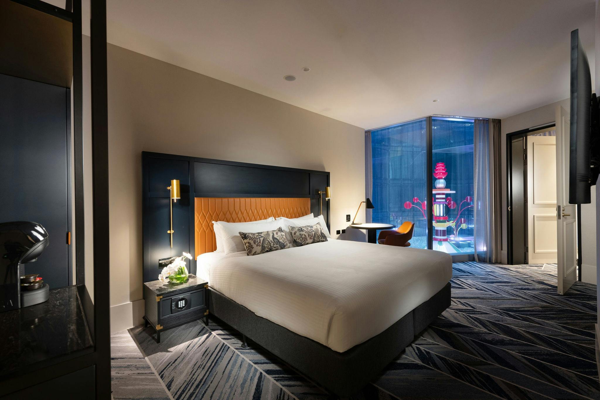 Dorsett Melbourne - Junior Diva Suite