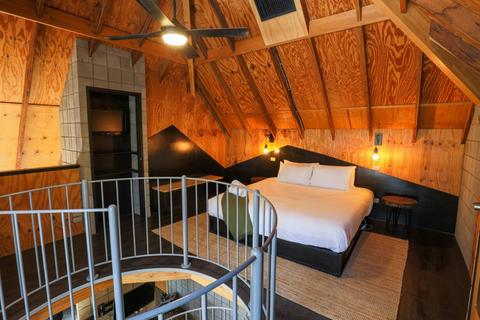 Mazzanine bedroom