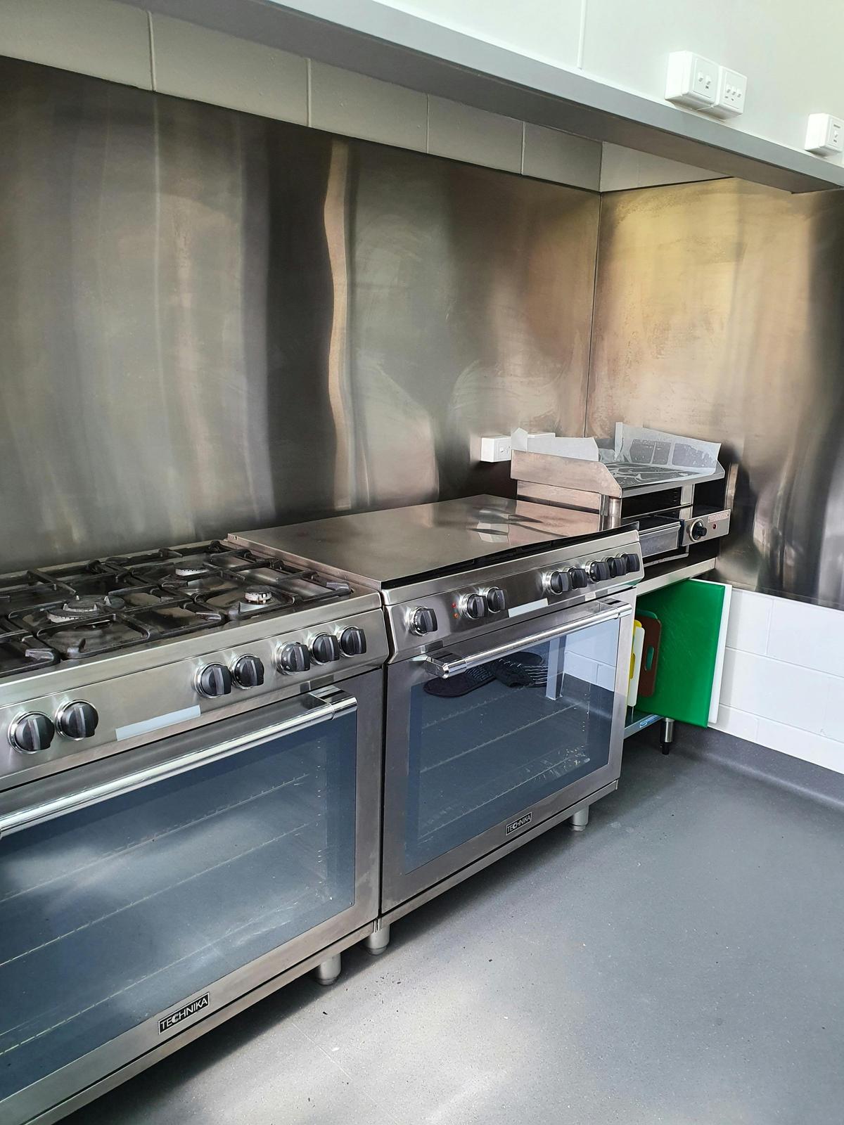 Commercial cookers