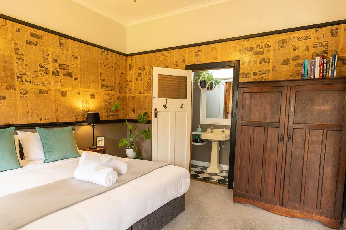Forrest Suite, King or Twin singles