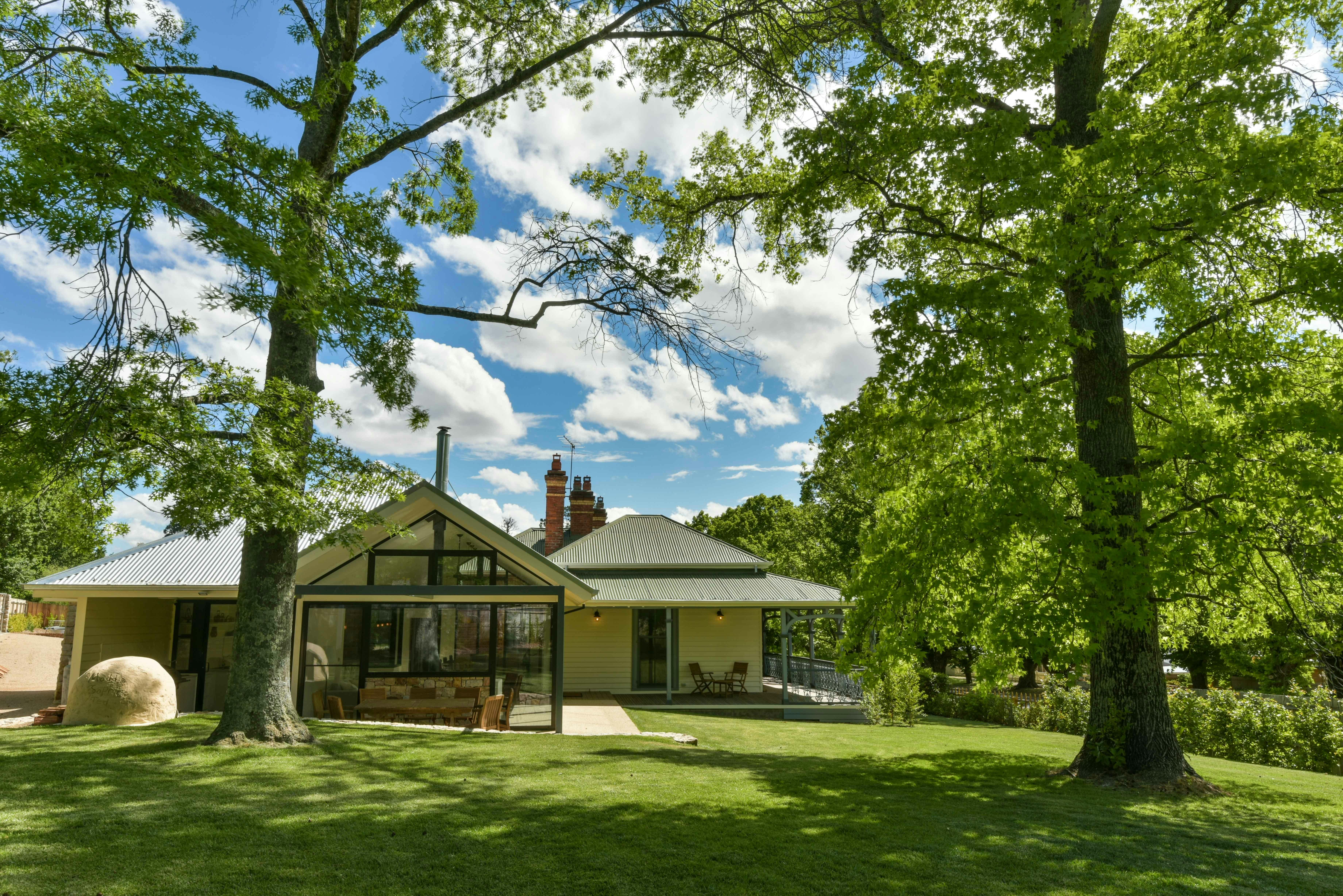 Elm Tree Lodge Garden View