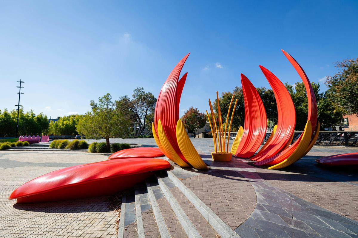 The giant lotus flower - a feature of the Dai Gum San Precinct