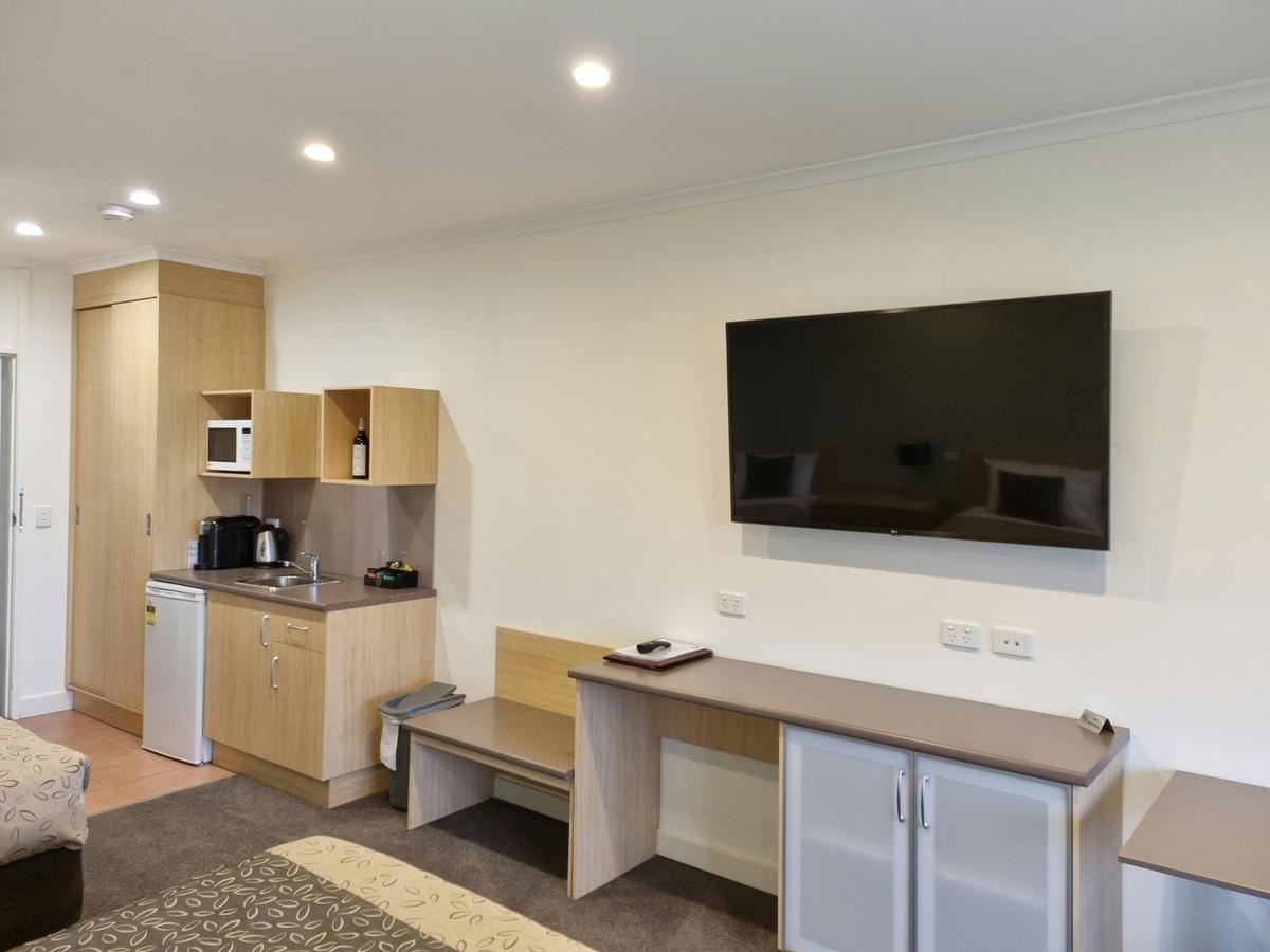 Smart TV & Kitchenette area
