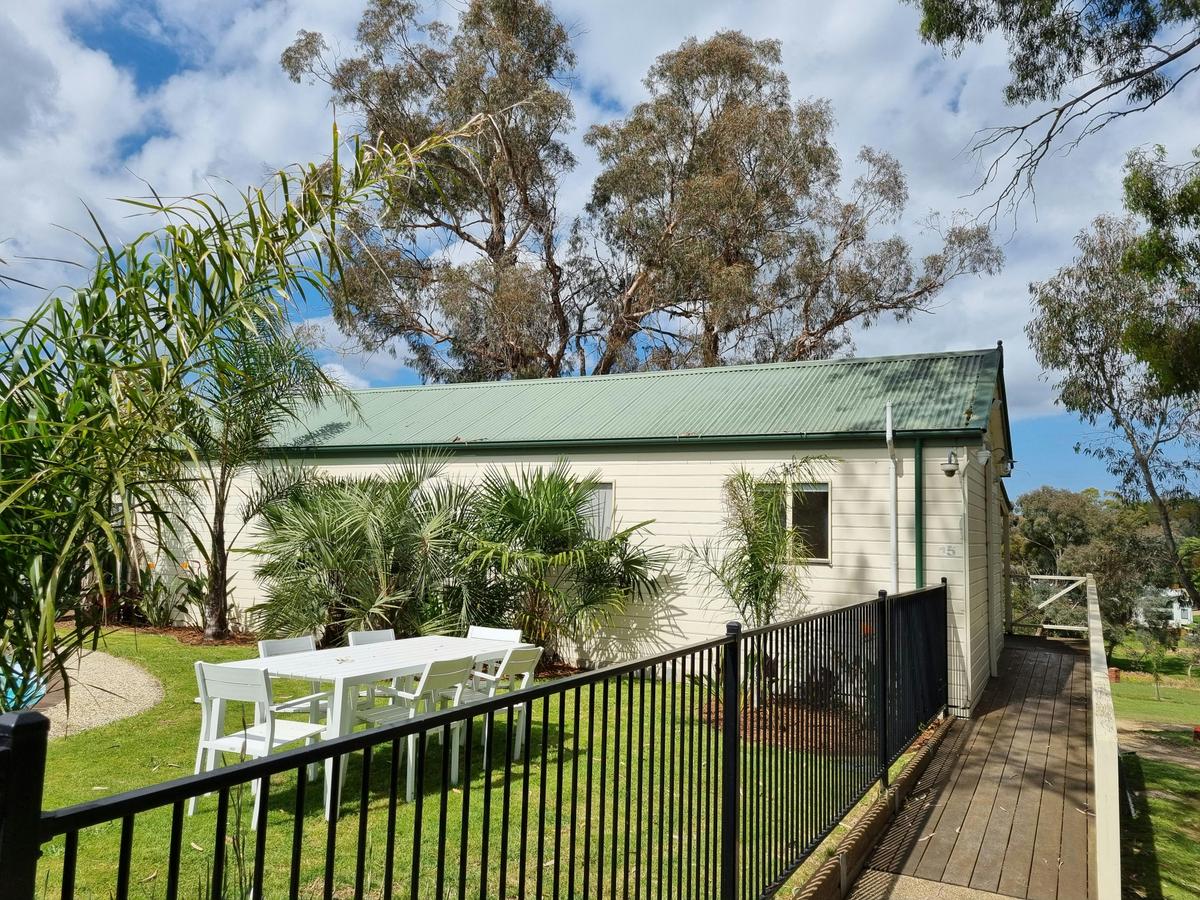 2 Bedroom 2 Bathroom Self Contained Spa Cottage