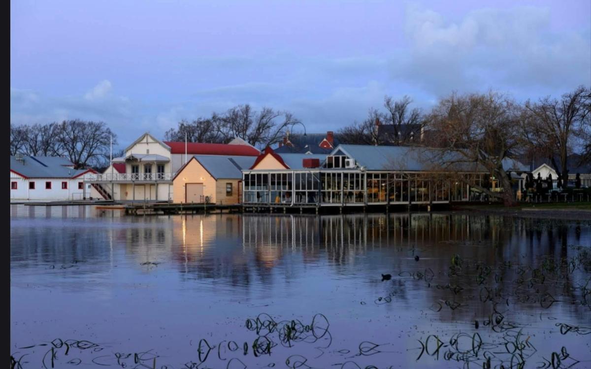Boatshed viewed from View Pont