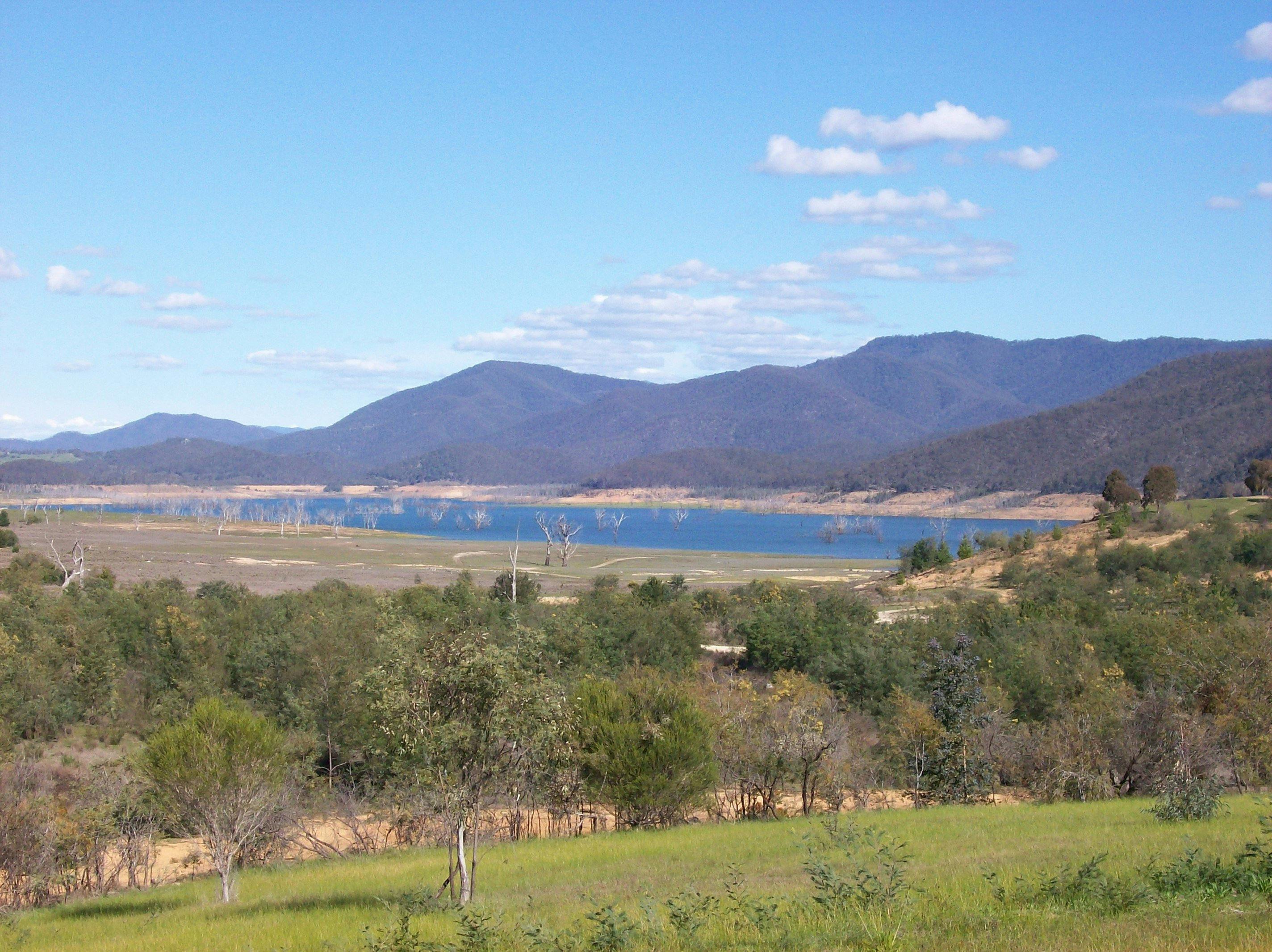 Views of Lake Eildon