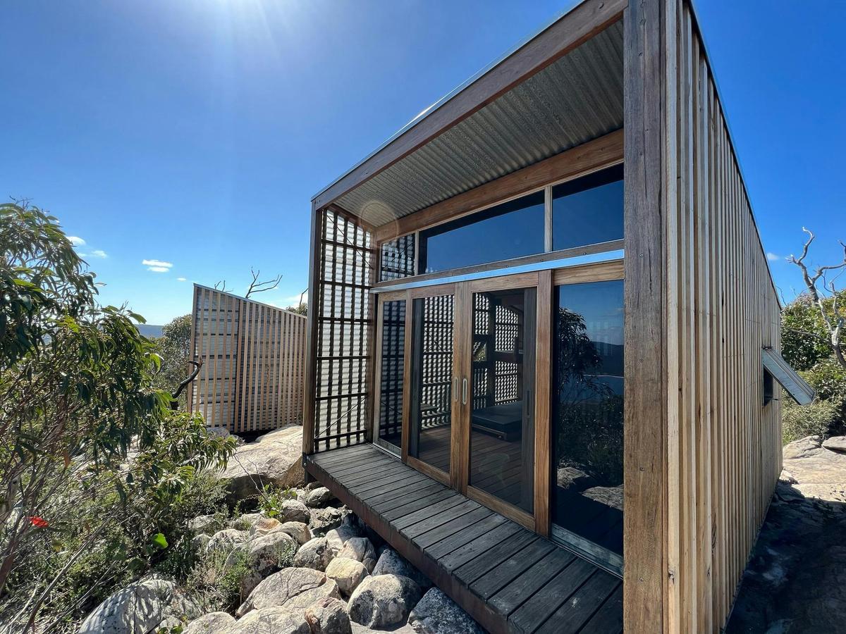 4-berth hiker huts