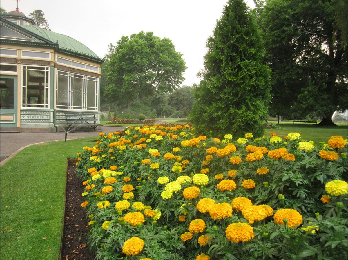 Statue House, Botanical Gardens, BALLARAT - Goldfields
