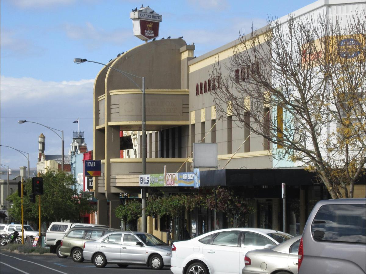 Ararat street scene, ARARAT - GRAMPIANS