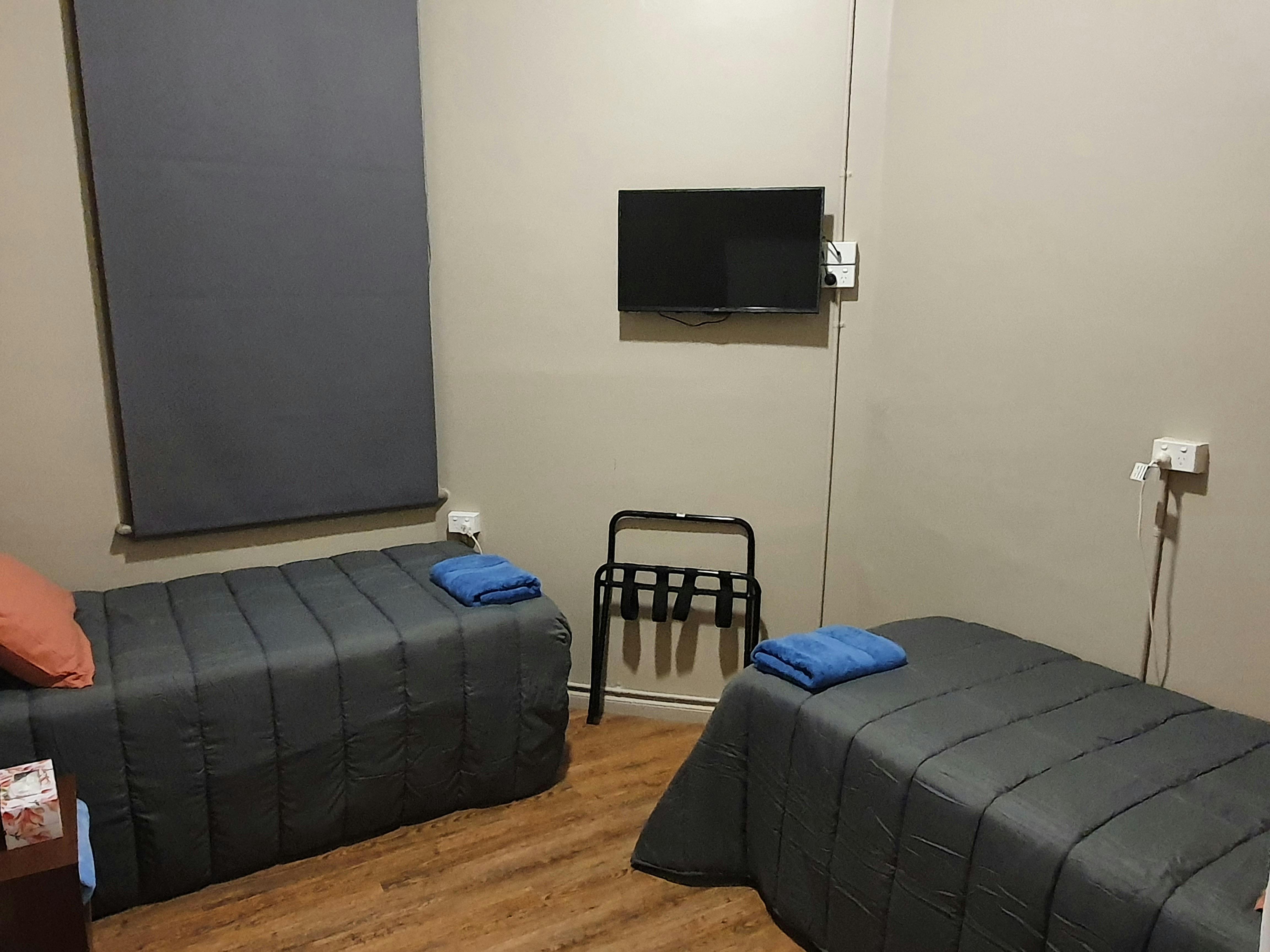 Twin Single room