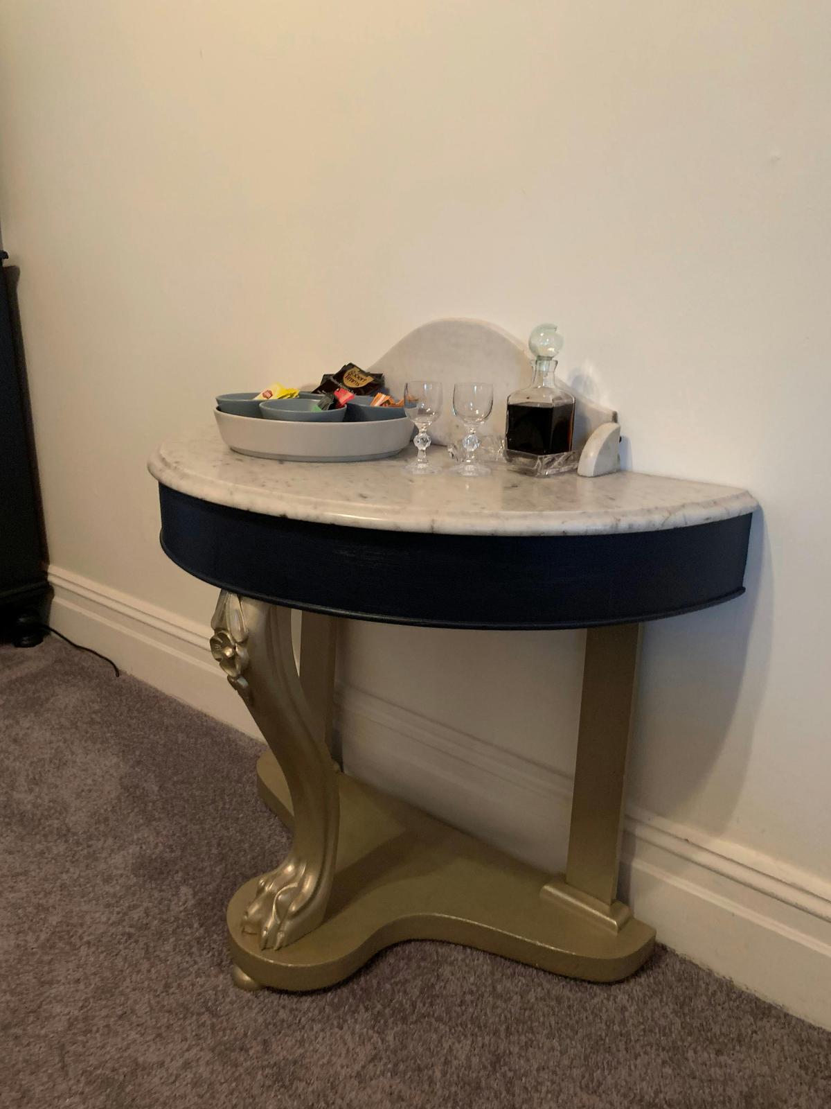 Lilly Pilly room