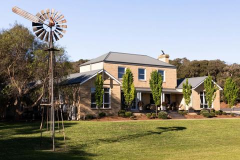 Fingal House