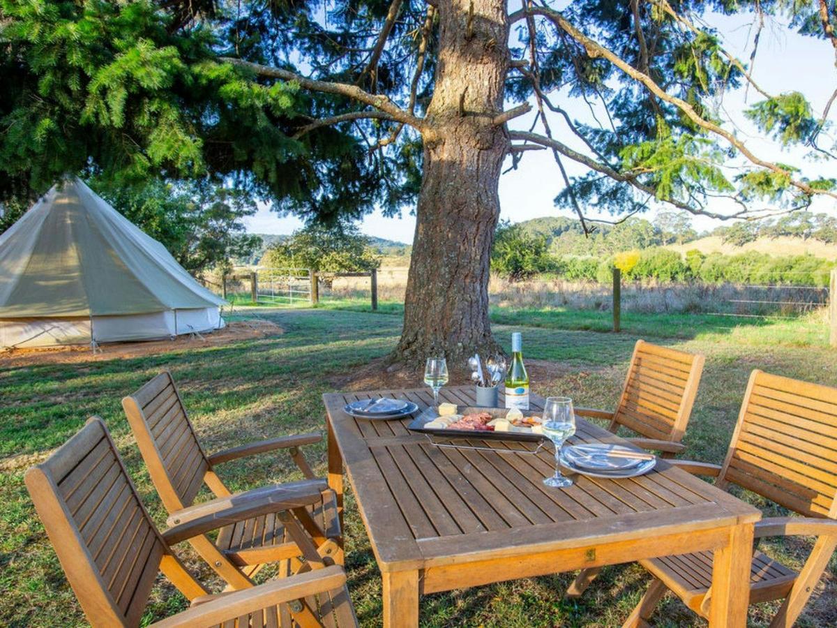 Glamping outdoor dining