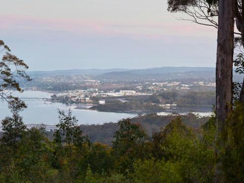 Holmes lookout