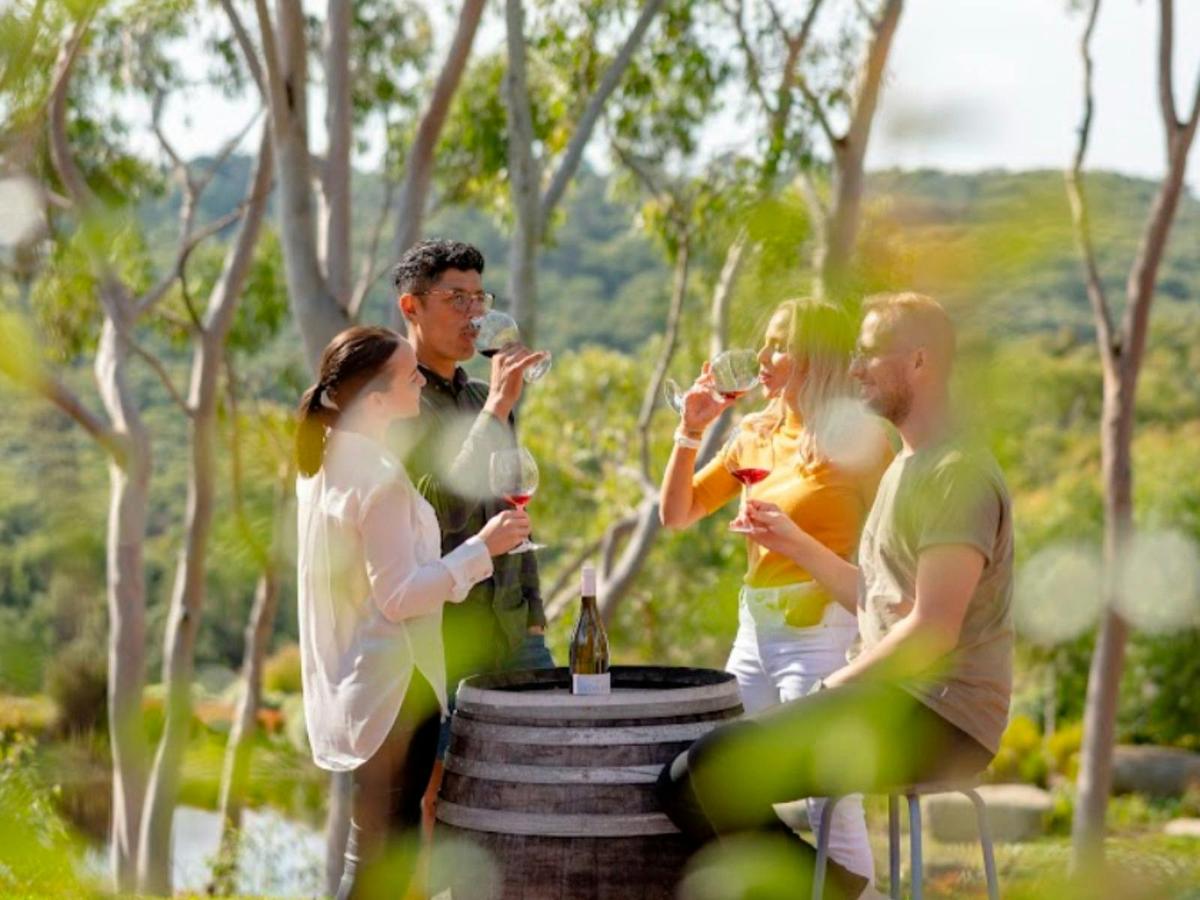 Grape Explorations Winery Tours. Mornington Peninsula & Yarra Valley