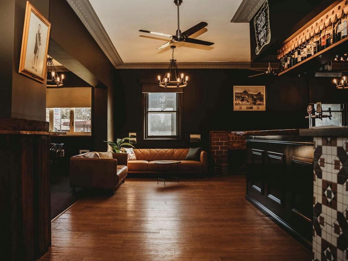 Gunbower Hotel Bar
