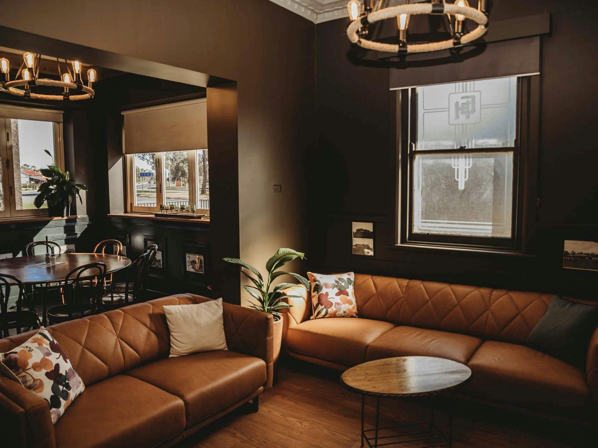 Gunbower Hotel Lounge Bar