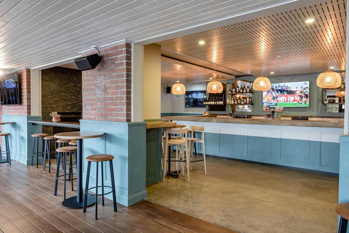 Sports Bar