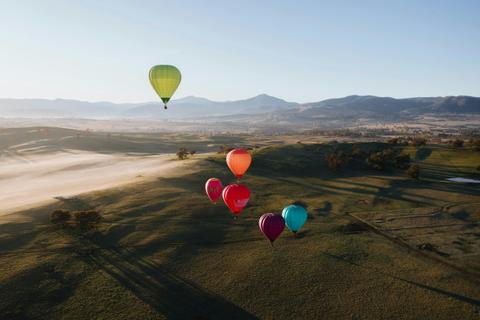 Mansfield sunrise balloon flight
