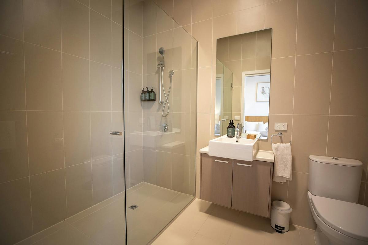 Twin Share Suite