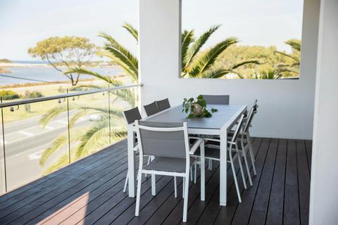 Waterfront apartment