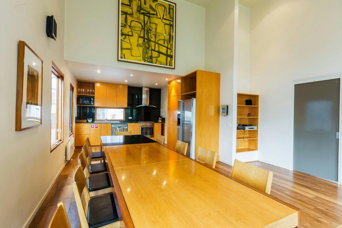 Kitchen / Dining area