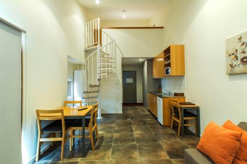 Living & Kitchenette