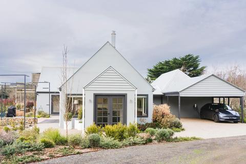 Glenfern House