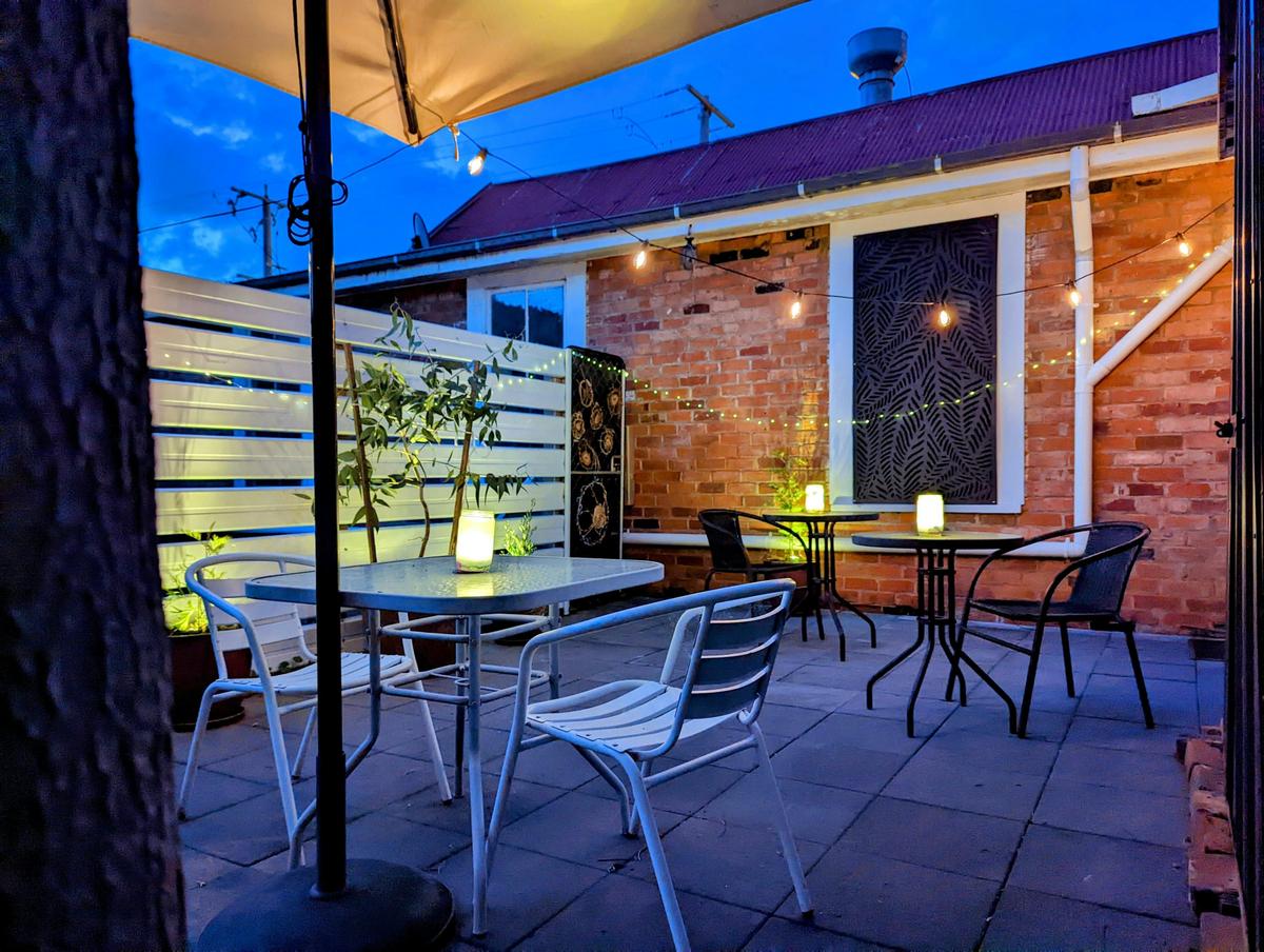 Gallery courtyard renovation