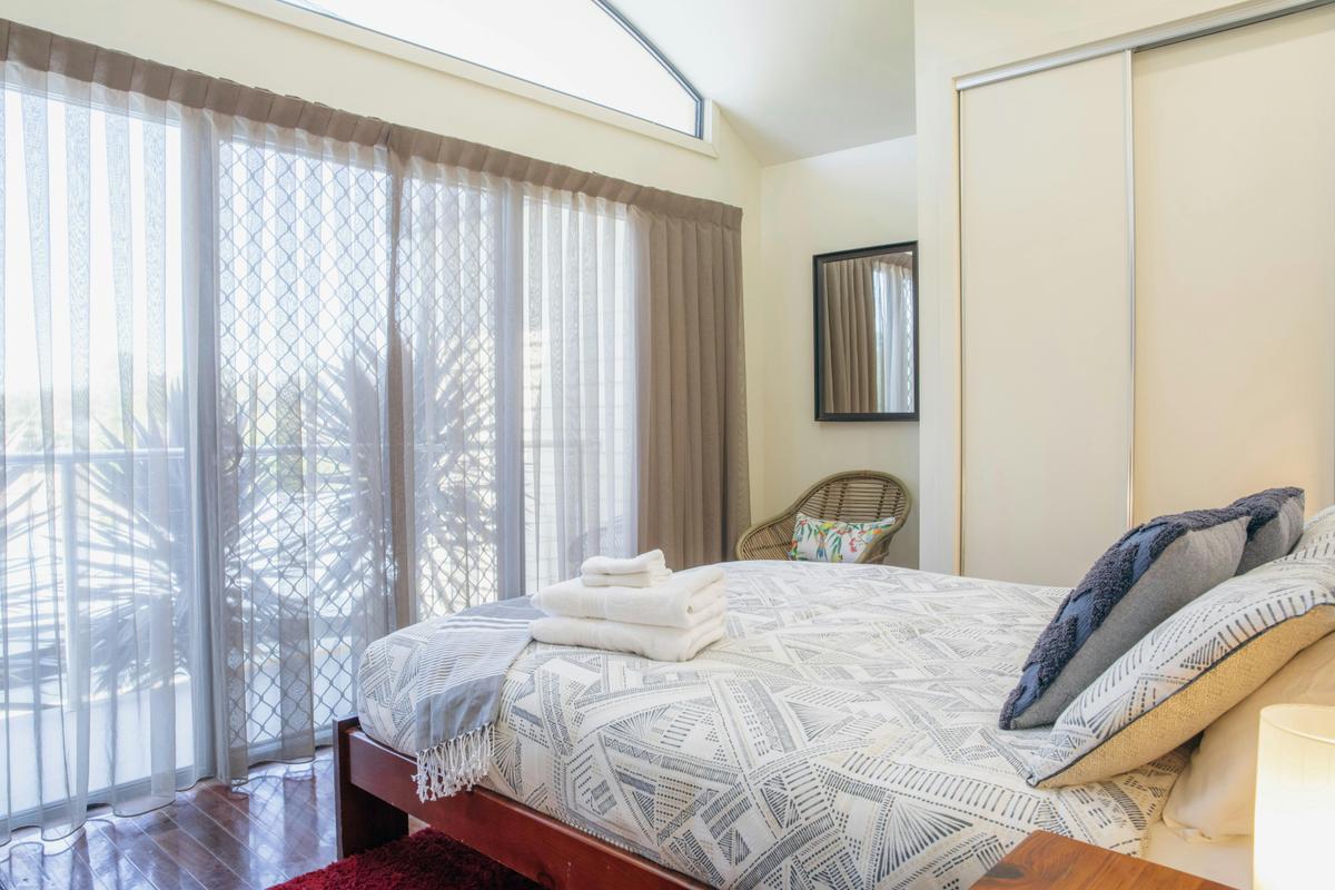 Halls Gap Escape 2 second Bedroom