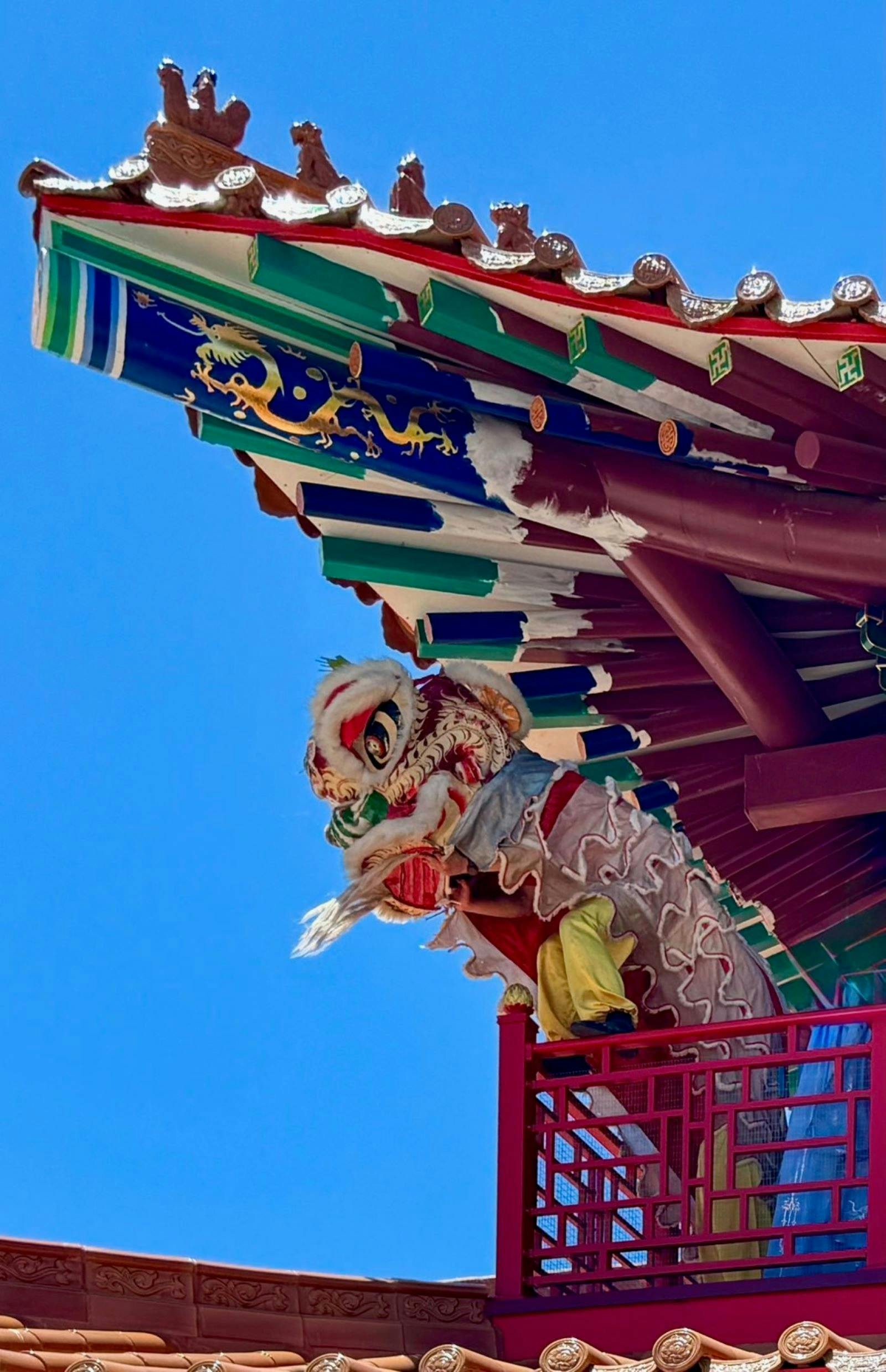 Colours at the temple