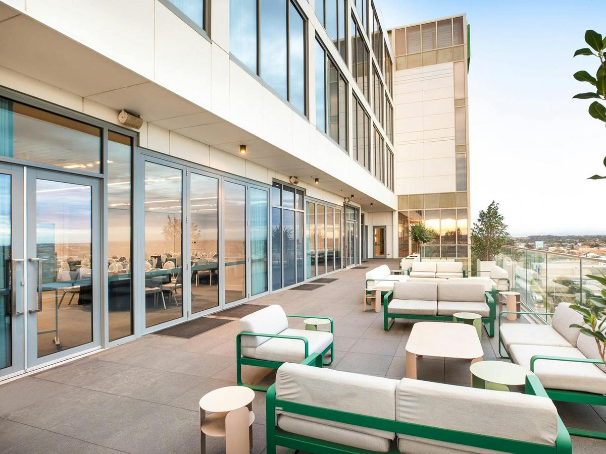 Holiday Inn Werribee Terrace