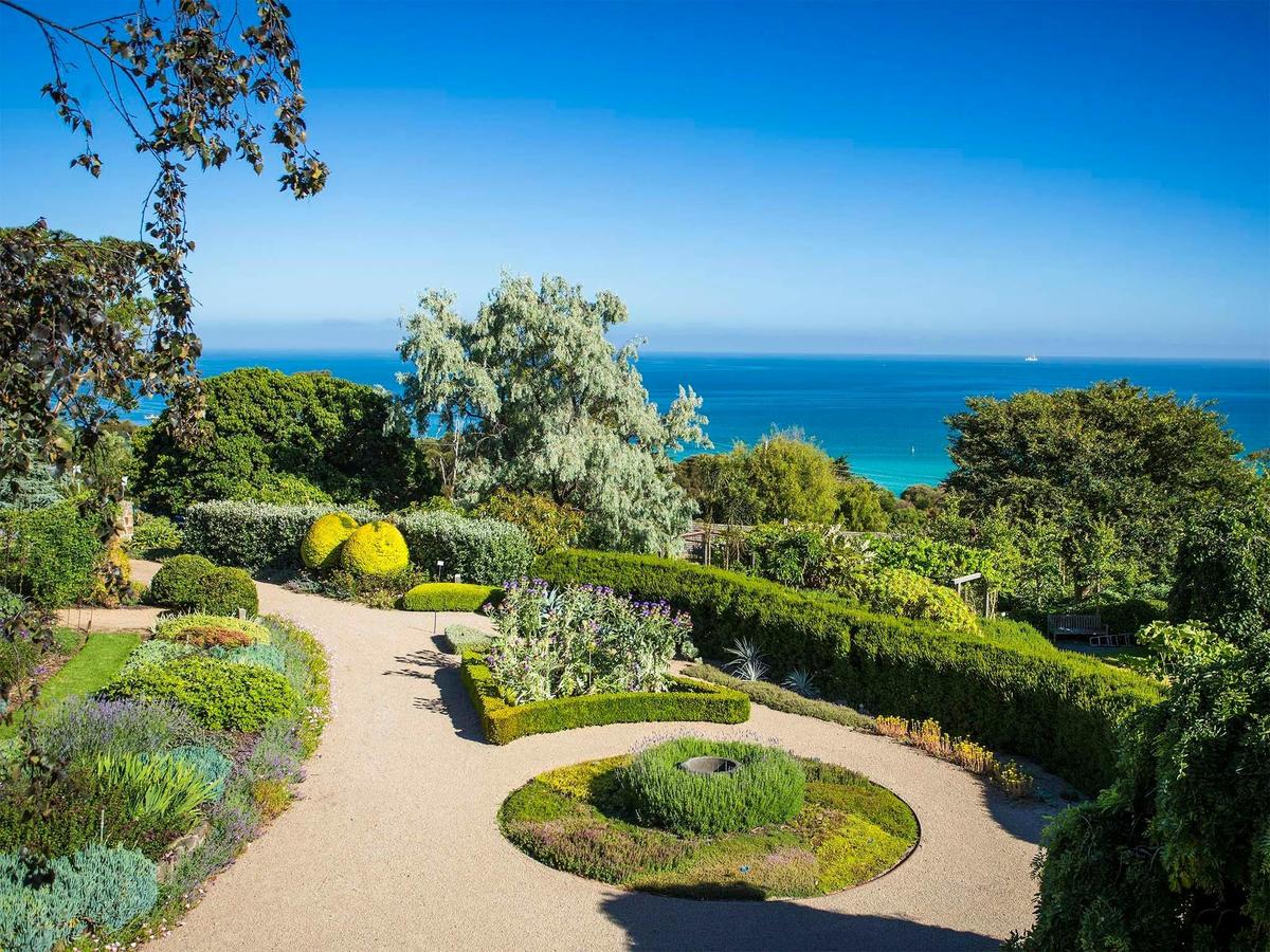 Heronswood's Gardens Stunning Vista