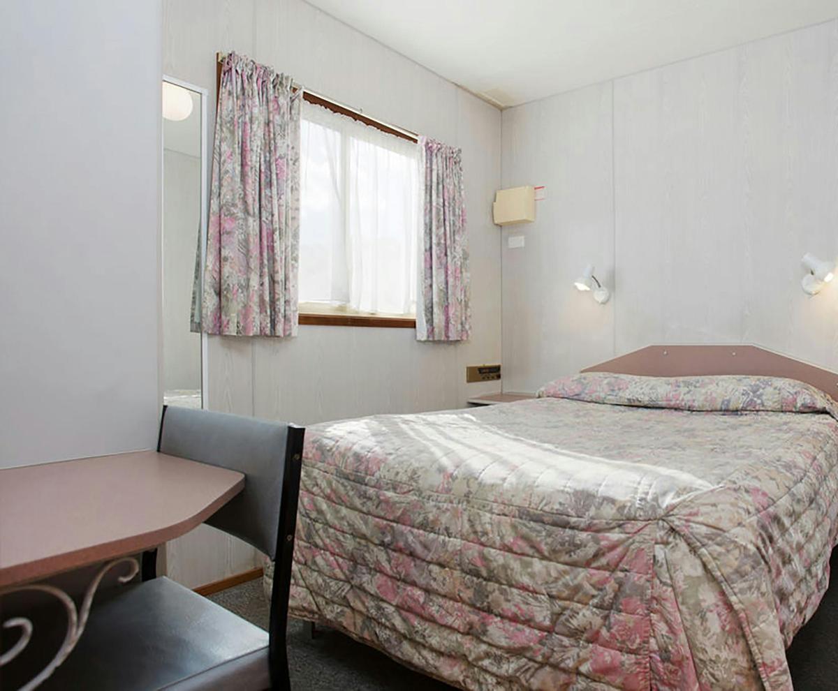 Standard Cabin with Linen