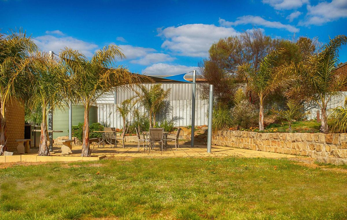 BBQ and Outdoor Entertaining Area