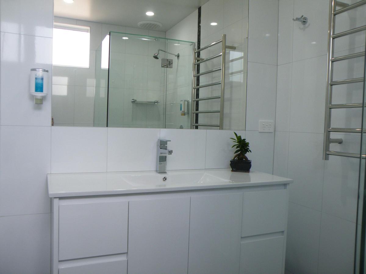 Superior Twin Ensuite