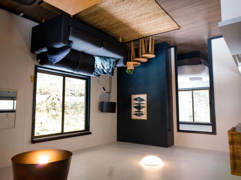 Budget Couples - Living Room
