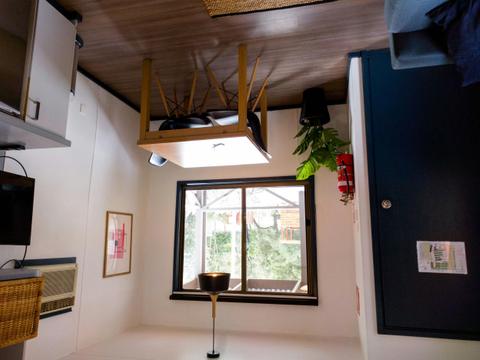 Budget Couples - Main Area