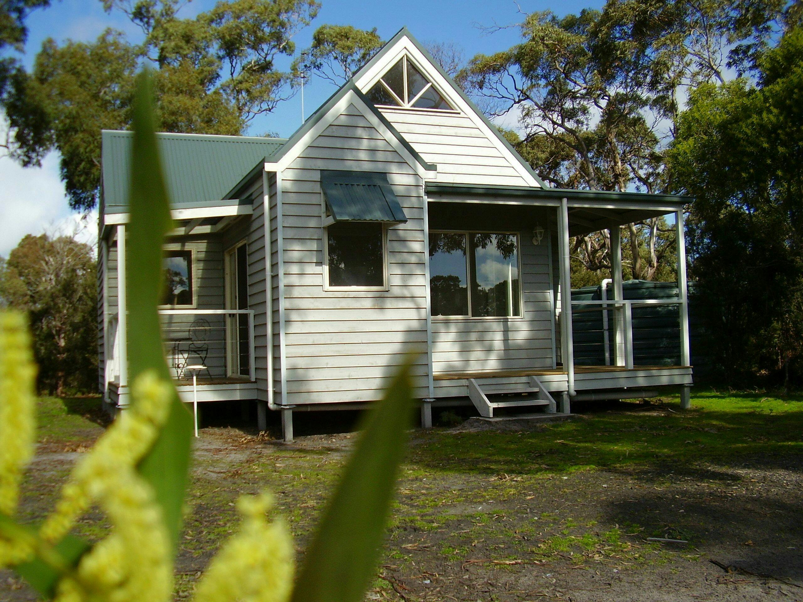 Blue Wren Spa retreat cottage